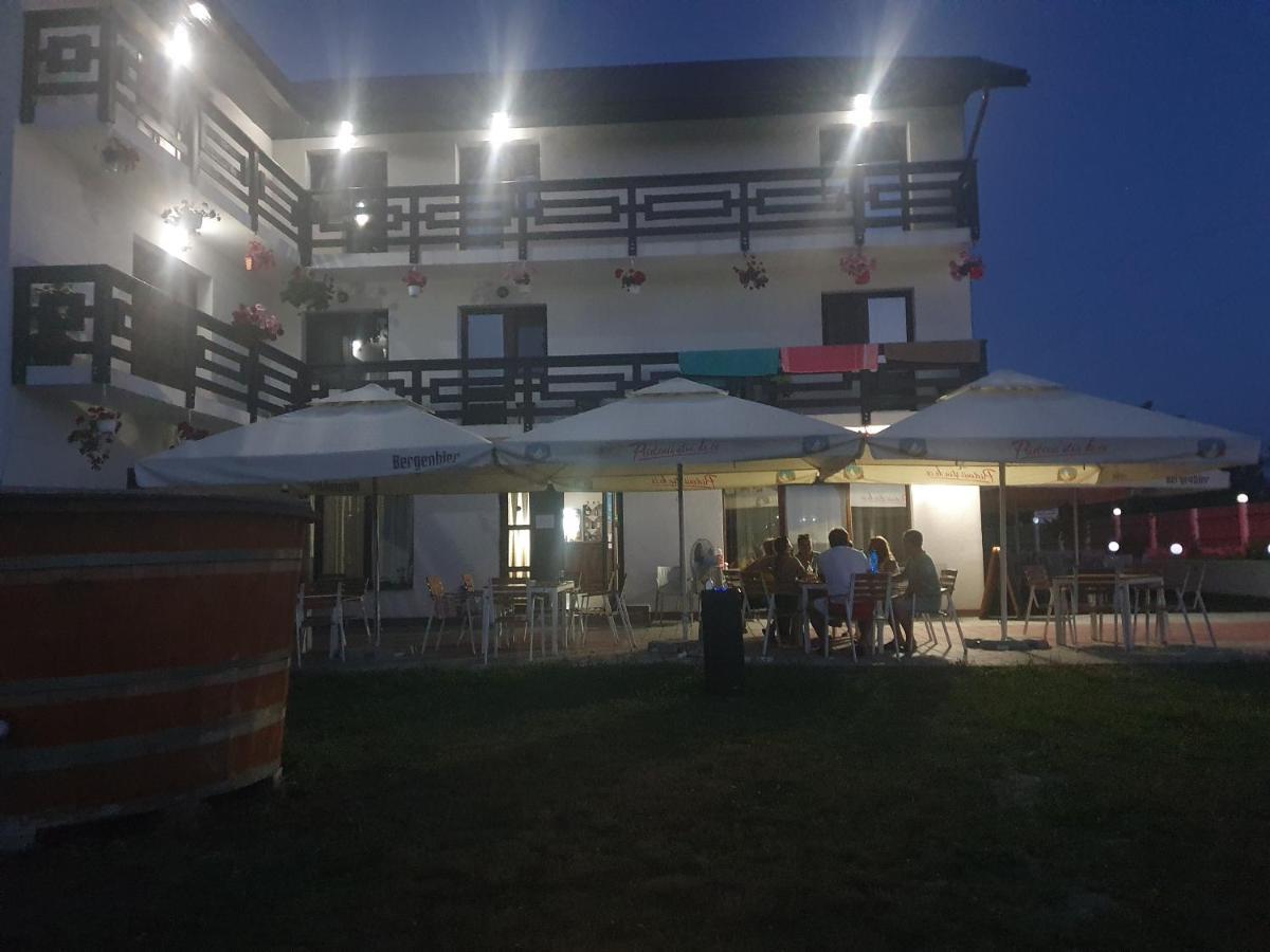 Pensiunea Ronicson Milostea Exterior foto